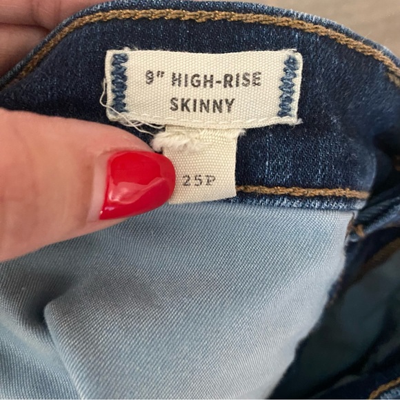 Madewell 9" High-Rise Skinny Jeans: Button-Front Edition - Picture 8 of 9